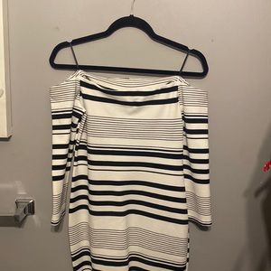 White for to curve dress with black stripes